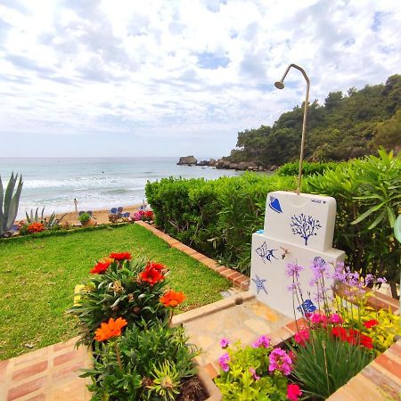 Waves Apartments Melody Glyfada Luaran gambar