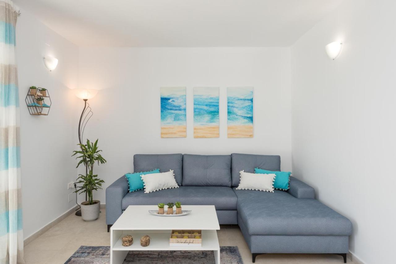 Waves Apartments Melody Glyfada Luaran gambar