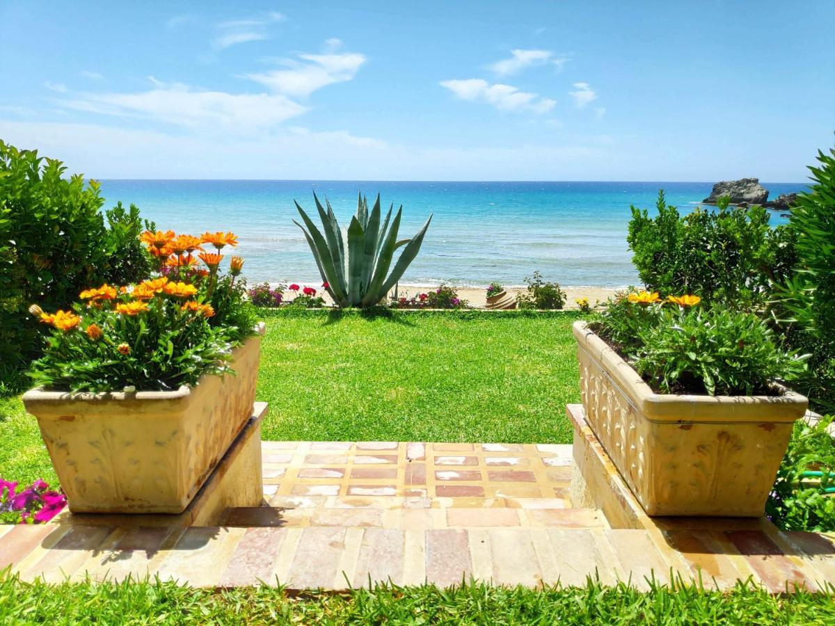 Waves Apartments Melody Glyfada Luaran gambar