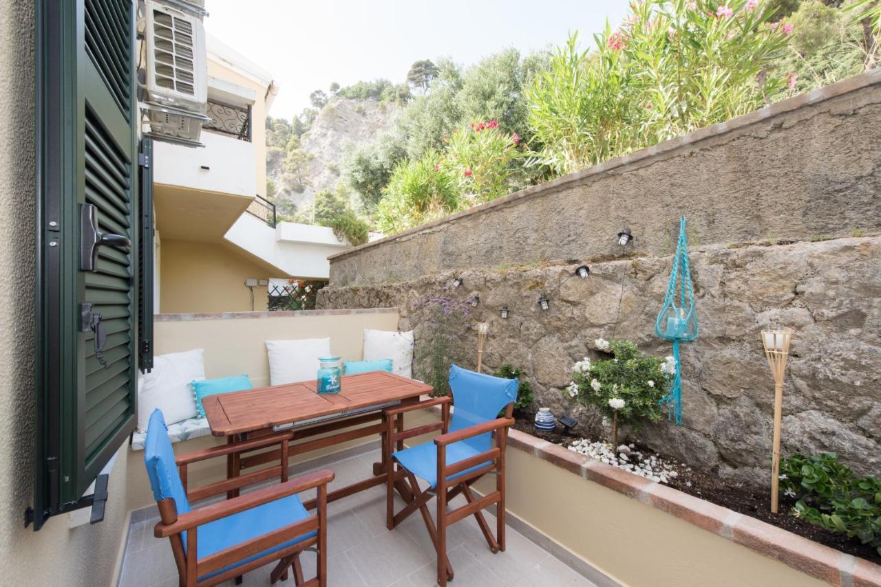 Waves Apartments Melody Glyfada Luaran gambar
