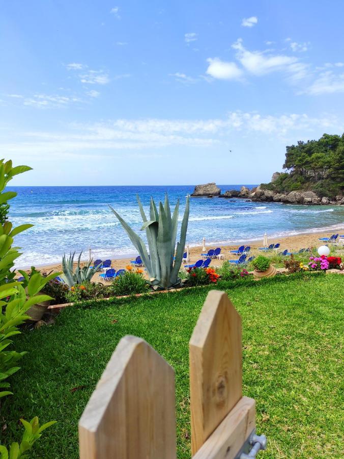 Waves Apartments Melody Glyfada Luaran gambar